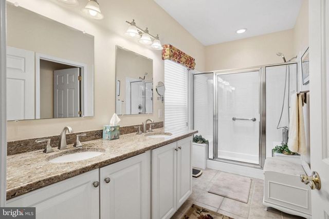 21 WOODFIELD CIR, Pemberton, NJ 08068