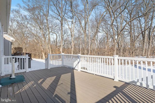 21 WOODFIELD CIR, Pemberton, NJ 08068
