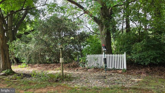 12 WINCHESTER RD, Shrewsbury, PA 17361