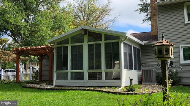 12 WINCHESTER RD, Shrewsbury, PA 17361