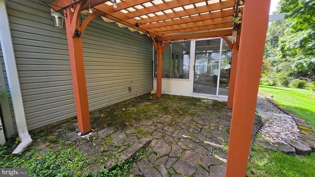 12 WINCHESTER RD, Shrewsbury, PA 17361