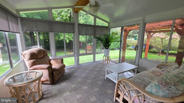 12 WINCHESTER RD, Shrewsbury, PA 17361