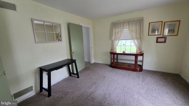 12 WINCHESTER RD, Shrewsbury, PA 17361