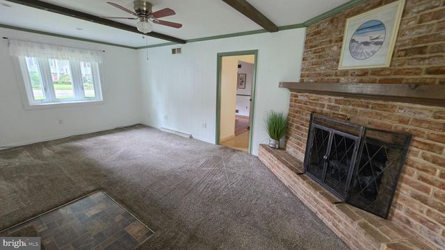 12 WINCHESTER RD, Shrewsbury, PA 17361