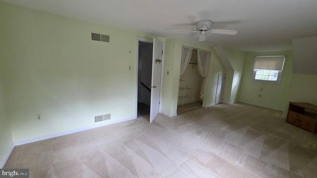 12 WINCHESTER RD, Shrewsbury, PA 17361