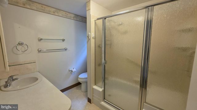 12 WINCHESTER RD, Shrewsbury, PA 17361