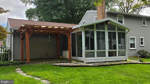 12 WINCHESTER RD, Shrewsbury, PA 17361