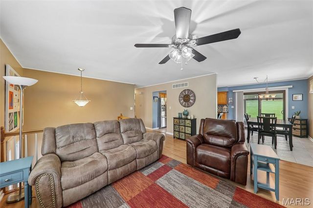 1326 Apollo Drive, Arnold, MO 63010