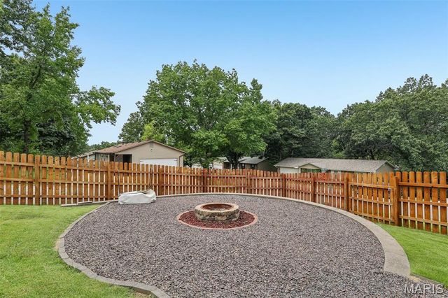 1326 Apollo Drive, Arnold, MO 63010