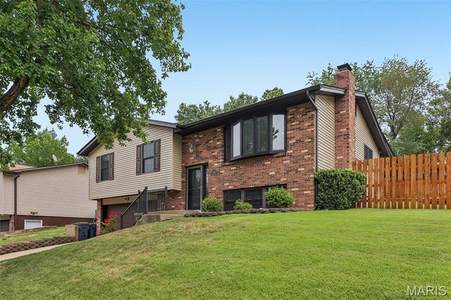 1326 Apollo Drive, Arnold, MO 63010