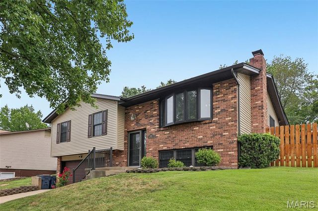 1326 Apollo Drive, Arnold, MO 63010