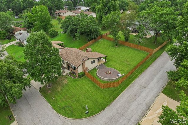 1326 Apollo Drive, Arnold, MO 63010