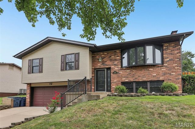 1326 Apollo Drive, Arnold, MO 63010