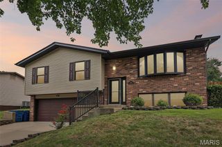 1326 Apollo Drive, Arnold, MO 63010