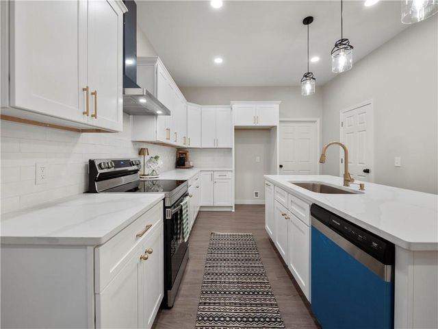 130 E Railroad Avenue, Alto, GA 30510