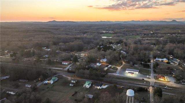 130 E Railroad Avenue, Alto, GA 30510