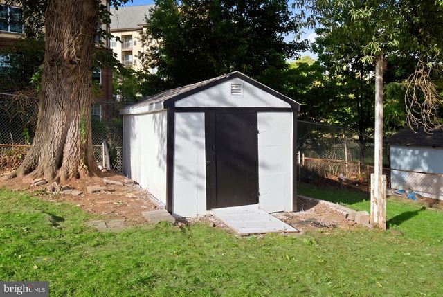 3606 OLIVER ST, Hyattsville, MD 20782