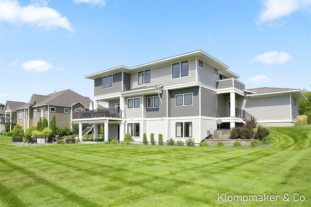 4431 Grand Point, Holland, MI 49424