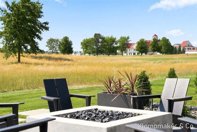 4431 Grand Point, Holland, MI 49424