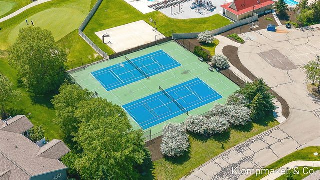 4431 Grand Point, Holland, MI 49424