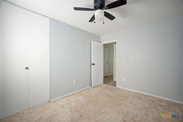 716 Brookhollow Drive, Port Lavaca, TX 77979