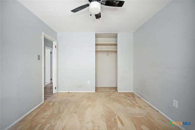 716 Brookhollow Drive, Port Lavaca, TX 77979