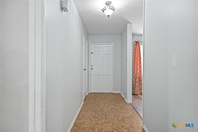 716 Brookhollow Drive, Port Lavaca, TX 77979