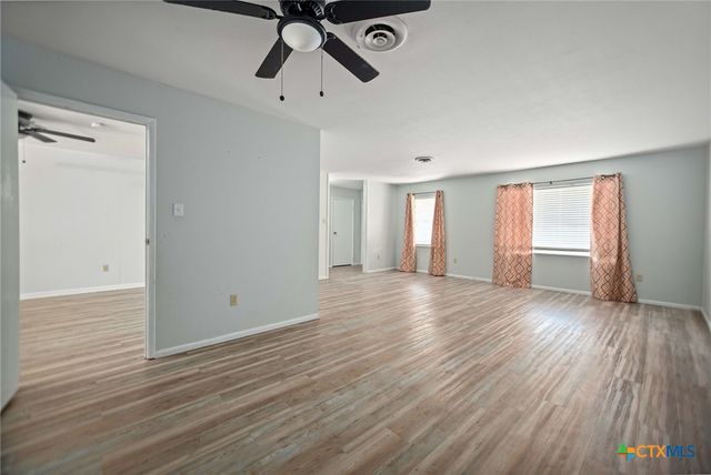 716 Brookhollow Drive, Port Lavaca, TX 77979