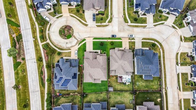 9210 Lowell Cliff Drive, Cypress, TX 77433