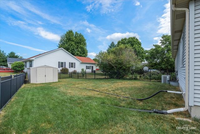 906 Whitetail Lane, Sandwich, IL 60548