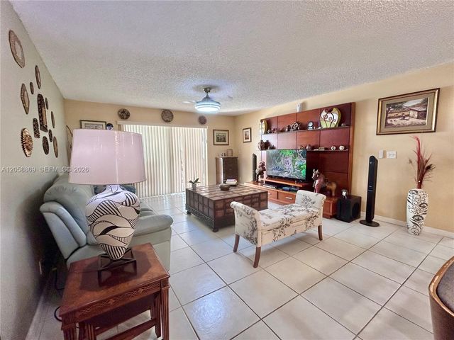 190 SE 5th Avenue 104, Dania Beach, FL 33004