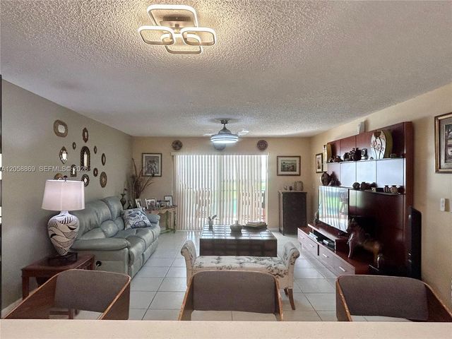 190 SE 5th Avenue 104, Dania Beach, FL 33004