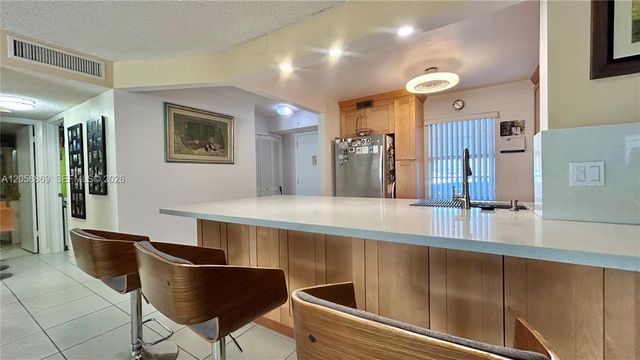 190 SE 5th Avenue 104, Dania Beach, FL 33004