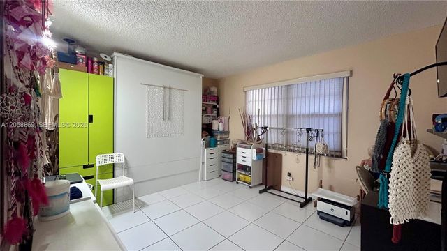 190 SE 5th Avenue 104, Dania Beach, FL 33004