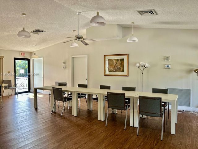 190 SE 5th Avenue 104, Dania Beach, FL 33004