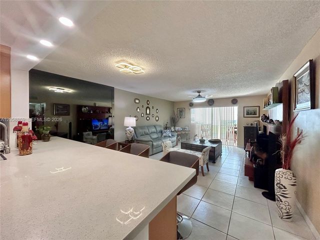 190 SE 5th Avenue 104, Dania Beach, FL 33004