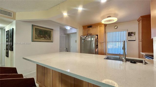 190 SE 5th Avenue 104, Dania Beach, FL 33004