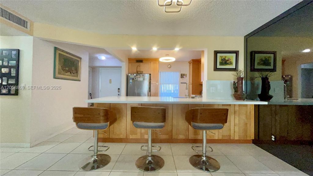 190 SE 5th Avenue 104, Dania Beach, FL 33004