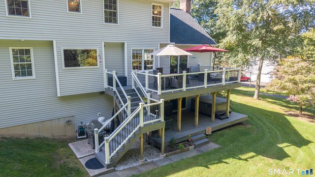 31 Bayberry Lane, New Milford, CT 06776
