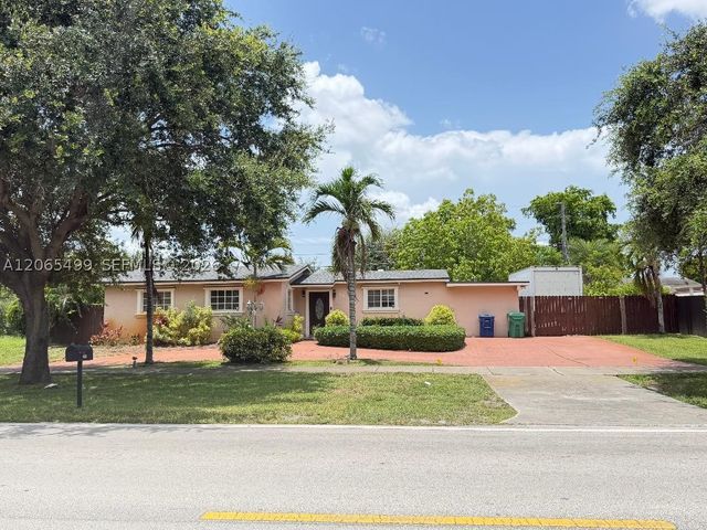 17040 NW 82nd Ave 17040, Hialeah, FL 33015