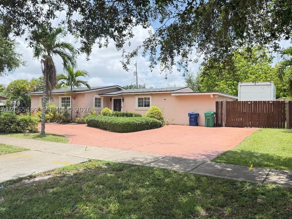 17040 NW 82nd Ave 17040, Hialeah, FL 33015