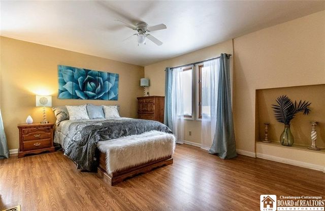 1030 East River Road, Grand Island, NY 14072