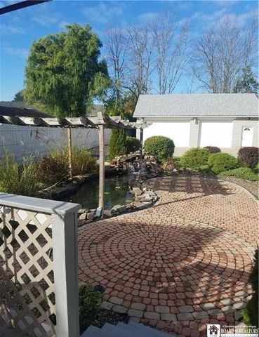 1030 East River Road, Grand Island, NY 14072