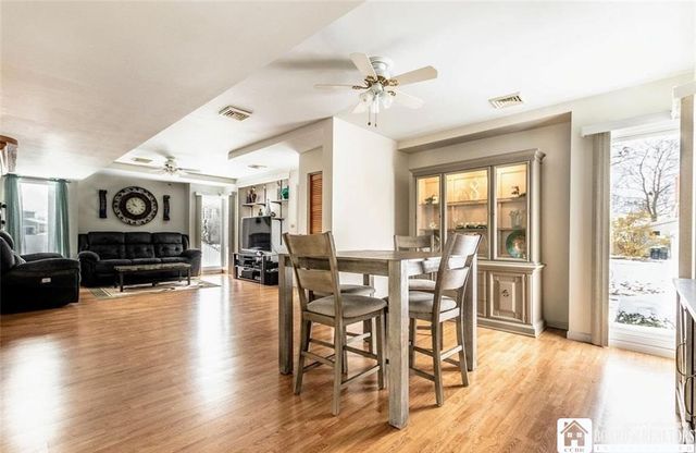 1030 East River Road, Grand Island, NY 14072