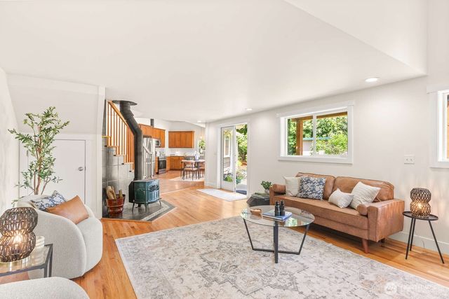 22604 Deppman Road SW, Vashon, WA 98070