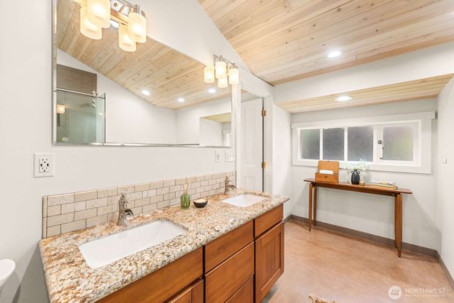 22604 Deppman Road SW, Vashon, WA 98070