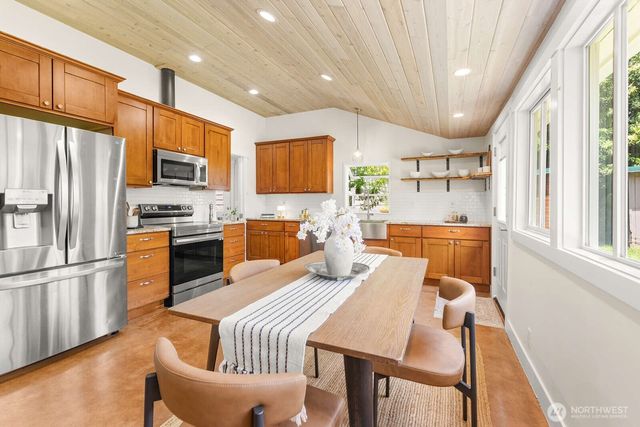 22604 Deppman Road SW, Vashon, WA 98070