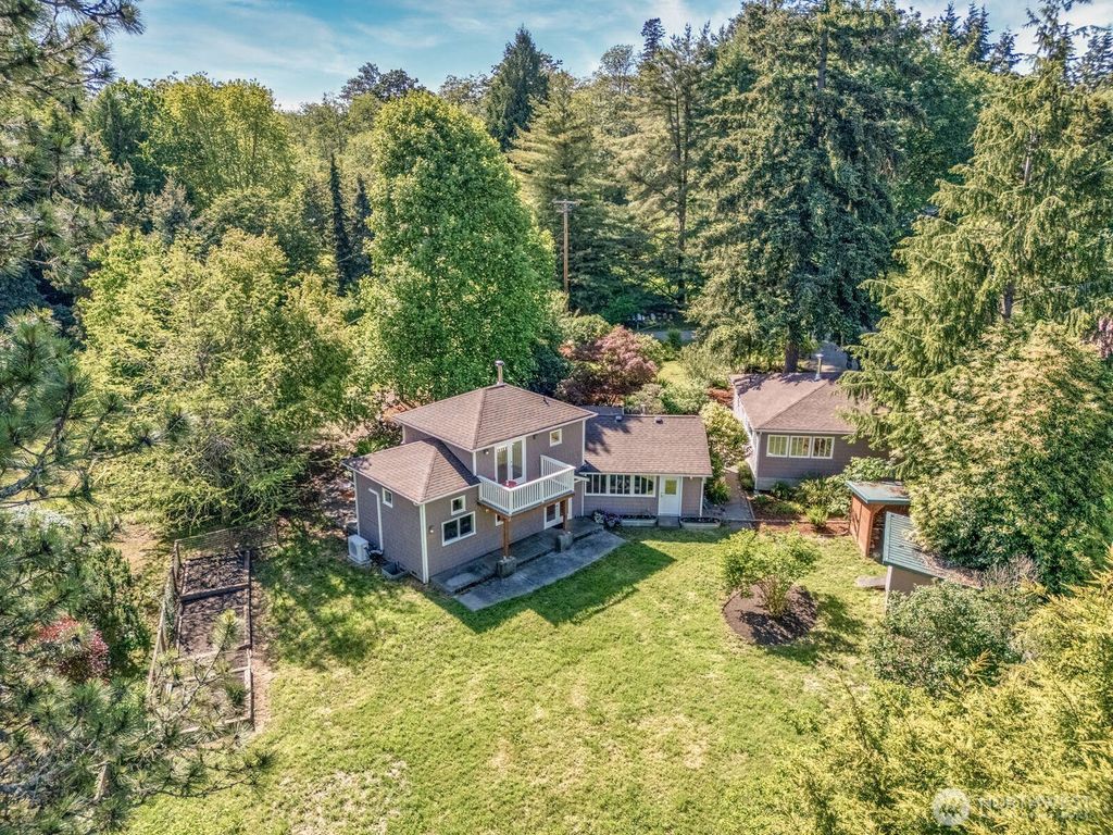 22604 Deppman Road SW, Vashon, WA 98070