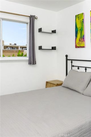 2214 W Oceanfront B, Newport Beach, CA 92663