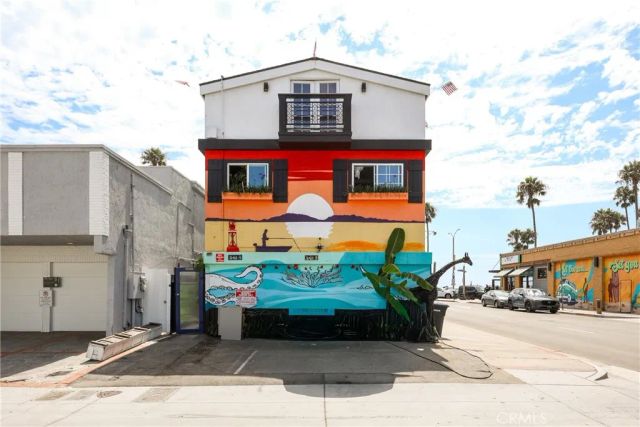 2214 W Oceanfront B, Newport Beach, CA 92663